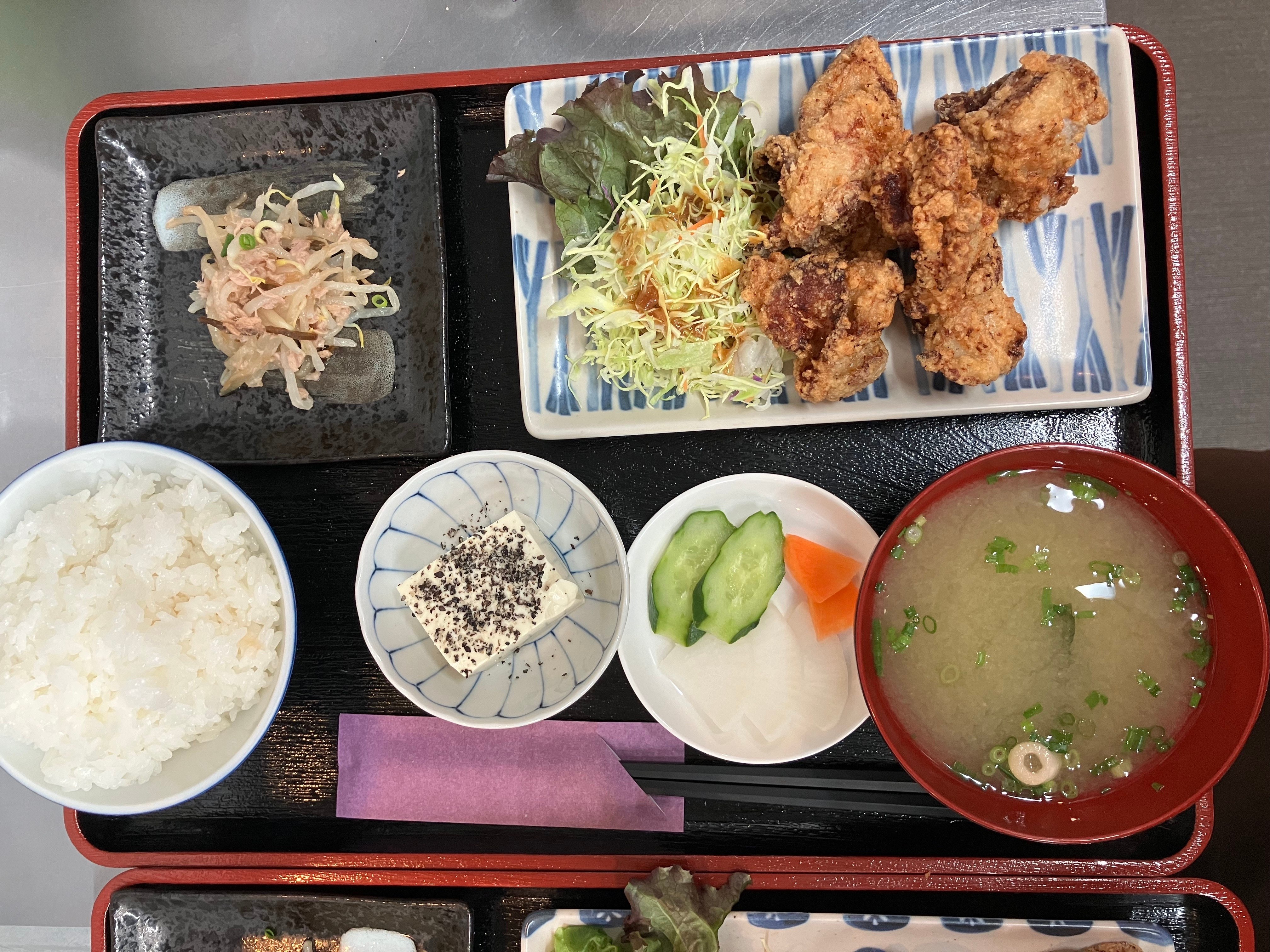 塩麹の唐揚げ定食